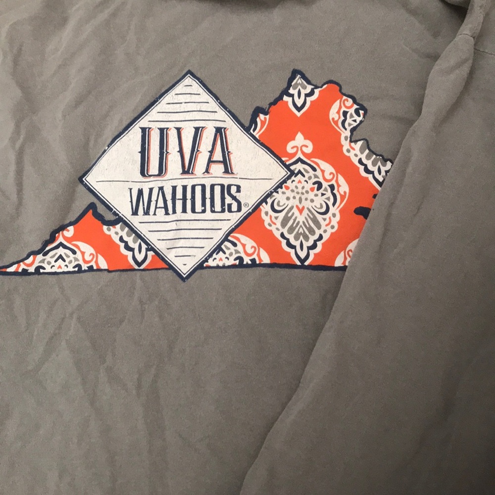 Comfort colors UVA shirt